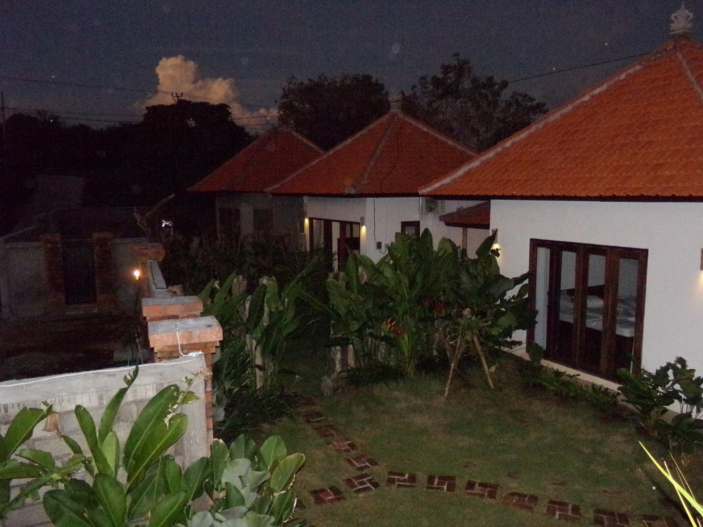 ปันดาวา บีช โฮมสเตย์ Kuta Selatan ภายนอก รูปภาพ