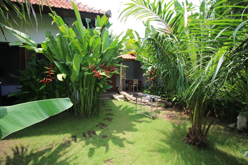 ปันดาวา บีช โฮมสเตย์ Kuta Selatan ภายนอก รูปภาพ