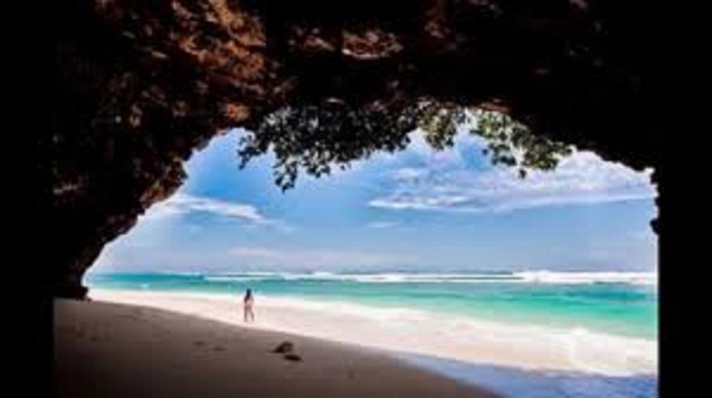 ปันดาวา บีช โฮมสเตย์ Kuta Selatan ภายนอก รูปภาพ